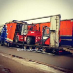 Schönwalde-Glien nach Wiesbaden - amerikanischer Schulbus