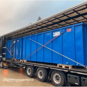 Schönwalde-Glien nach Wiesbaden - amerikanischer Schulbus