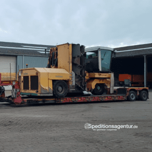Schönwalde-Glien nach Wiesbaden - amerikanischer Schulbus