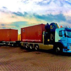 Schönwalde-Glien nach Wiesbaden - amerikanischer Schulbus