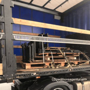 Transport von Gabelstaplerzinken von NRW nach Brandenburg