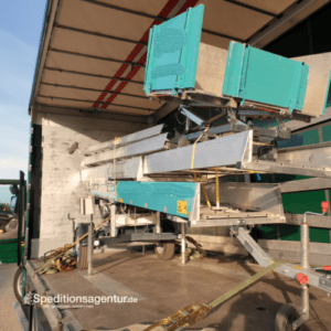 Anlageanaufzug auf LKW