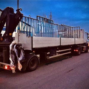 Schönwalde-Glien nach Wiesbaden - amerikanischer Schulbus