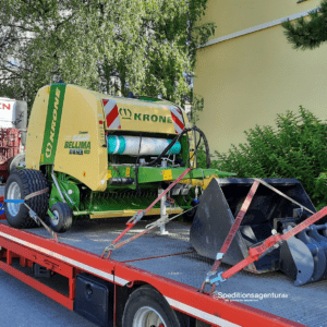 Schönwalde-Glien nach Wiesbaden - amerikanischer Schulbus