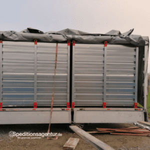 Schönwalde-Glien nach Wiesbaden - amerikanischer Schulbus