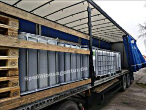Sauerkrautsaft in IBC Containern auf LKW