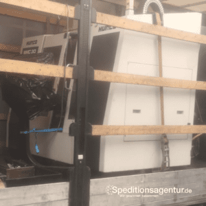 Schönwalde-Glien nach Wiesbaden - amerikanischer Schulbus