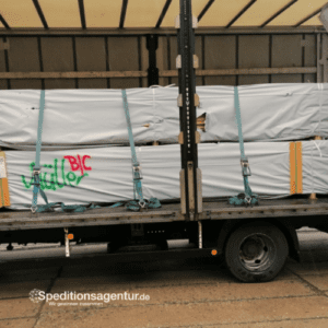 Schalungsholz foliert auf LKW