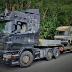 Schönwalde-Glien nach Wiesbaden - amerikanischer Schulbus