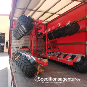 Schönwalde-Glien nach Wiesbaden - amerikanischer Schulbus