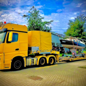 Schönwalde-Glien nach Wiesbaden - amerikanischer Schulbus