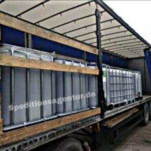 Schönwalde-Glien nach Wiesbaden - amerikanischer Schulbus