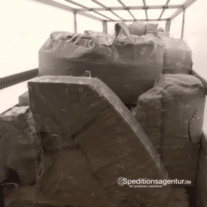 Schönwalde-Glien nach Wiesbaden - amerikanischer Schulbus