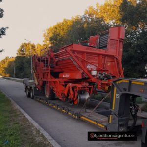 Schönwalde-Glien nach Wiesbaden - amerikanischer Schulbus