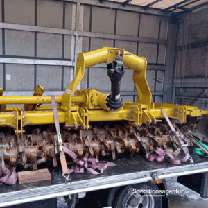 Schönwalde-Glien nach Wiesbaden - amerikanischer Schulbus