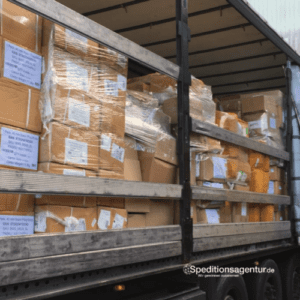 Schönwalde-Glien nach Wiesbaden - amerikanischer Schulbus