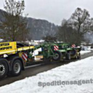 Schönwalde-Glien nach Wiesbaden - amerikanischer Schulbus