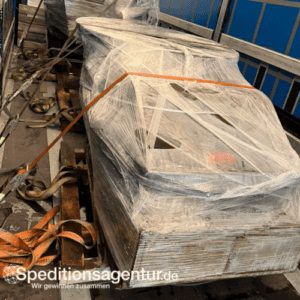 Schönwalde-Glien nach Wiesbaden - amerikanischer Schulbus