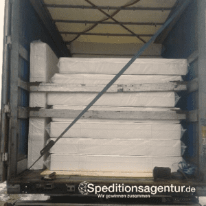 Schönwalde-Glien nach Wiesbaden - amerikanischer Schulbus