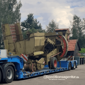 Schönwalde-Glien nach Wiesbaden - amerikanischer Schulbus